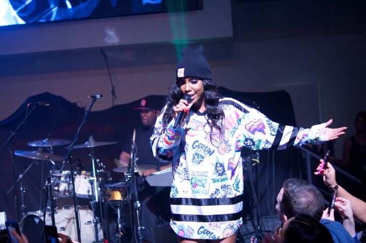 Kelly Rowland took the stage in a cute jersey outfit and Opening Ceremony hat.