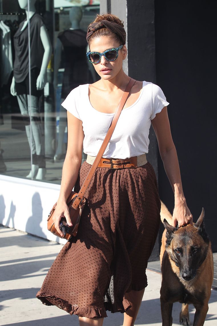 Eva Mendes out with her dog Hugo.