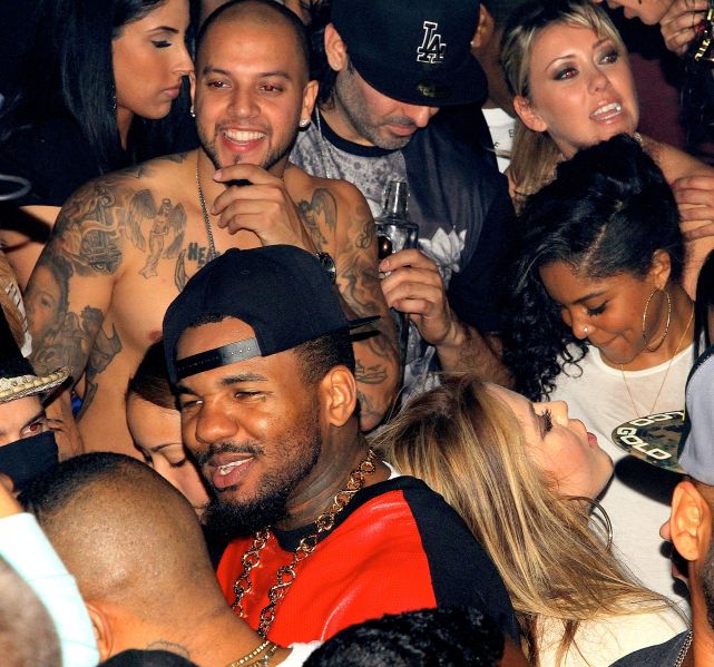 Khloe Kardashian & The Game Hold Hands While Partying It Up In ...
