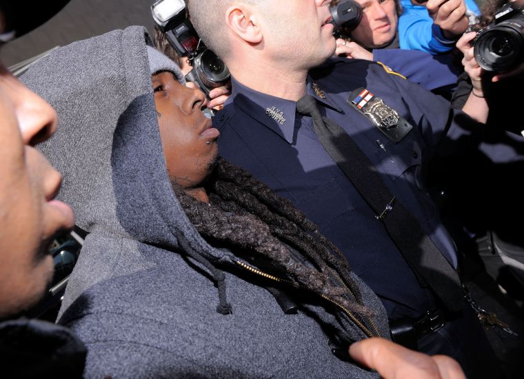 Lil Wayne Being Escorted To The Courthouse.