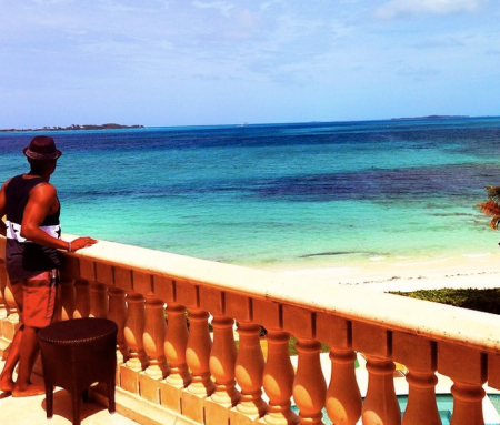 Will Packer takes a picture while in the Bahamas for his birthday