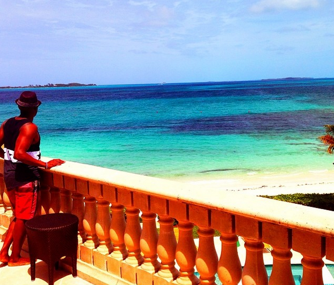 Will Packer takes a picture while in the Bahamas for his birthday