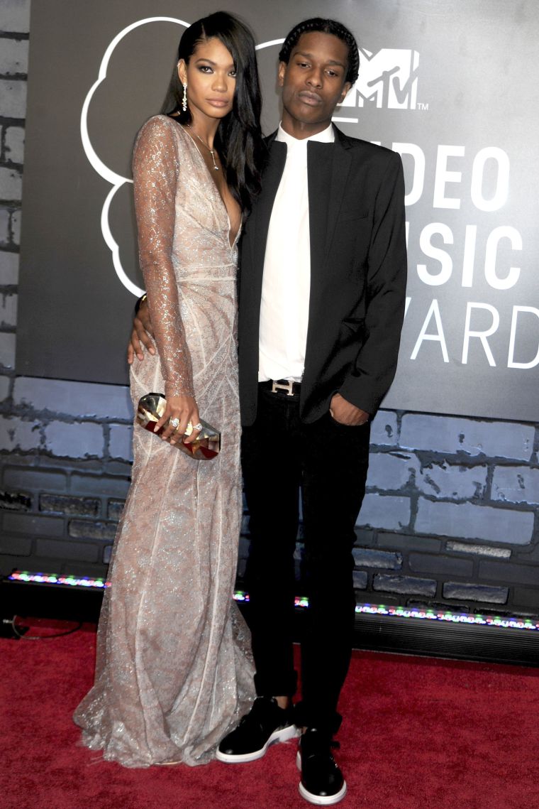 We had to bring this back so you could see the whole outfit.