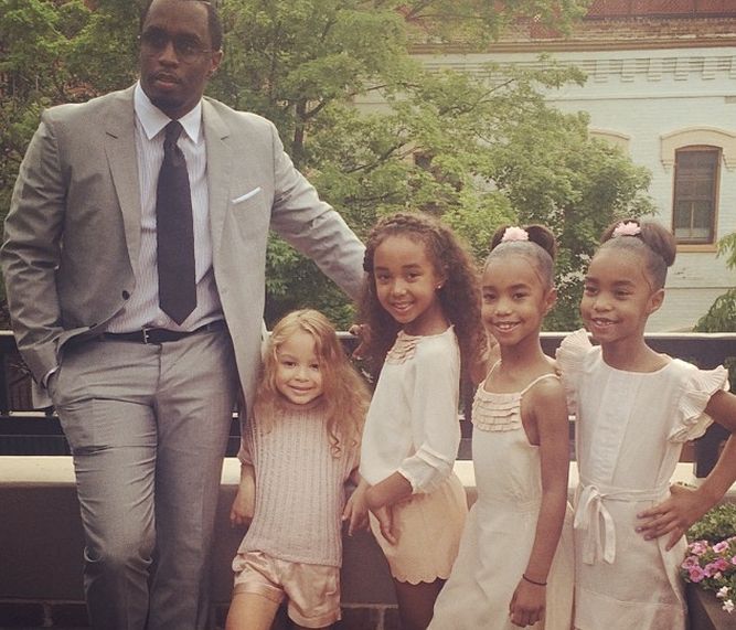 Diddy brings his adorable daughters to DC before his big speech!