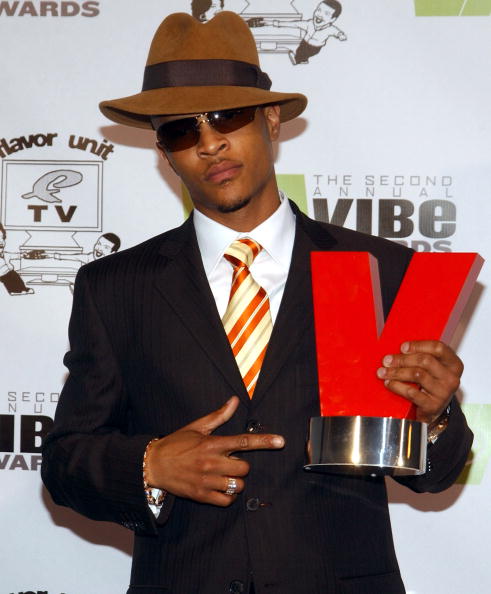 Doesn’t seem like he likes any hat in its proper form.