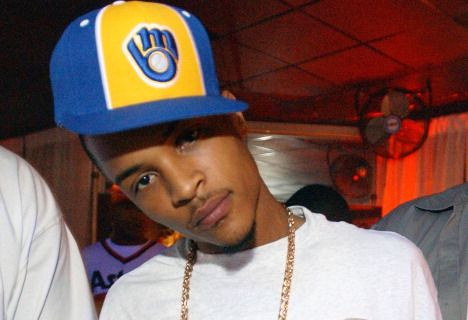 30 Pictures Of T.I. In His Infamous Sideways Hat (PHOTOS) - Global