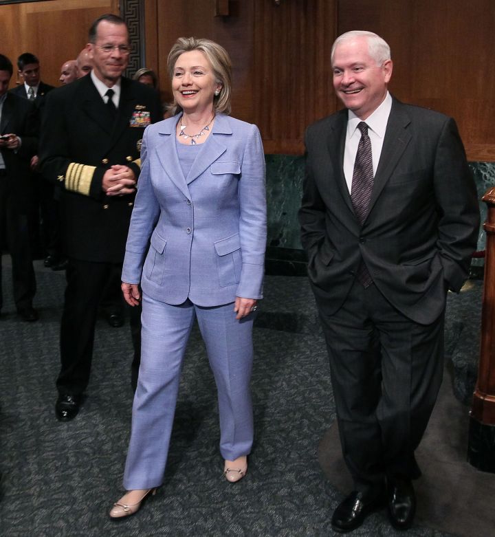 June 2010: Hillary brought back her pastel look for old time’s sake.