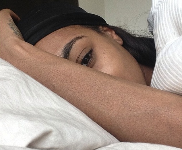 Jourdan Dunn looks like a Victoria’s Secret model even when she’s waking up.