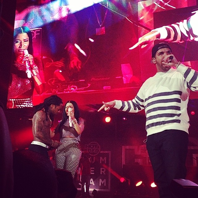 The Young Money crew joined Nicki on stage.