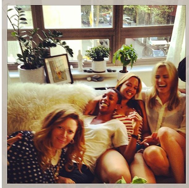 The Cast That KeeKees Together, Stays Together.