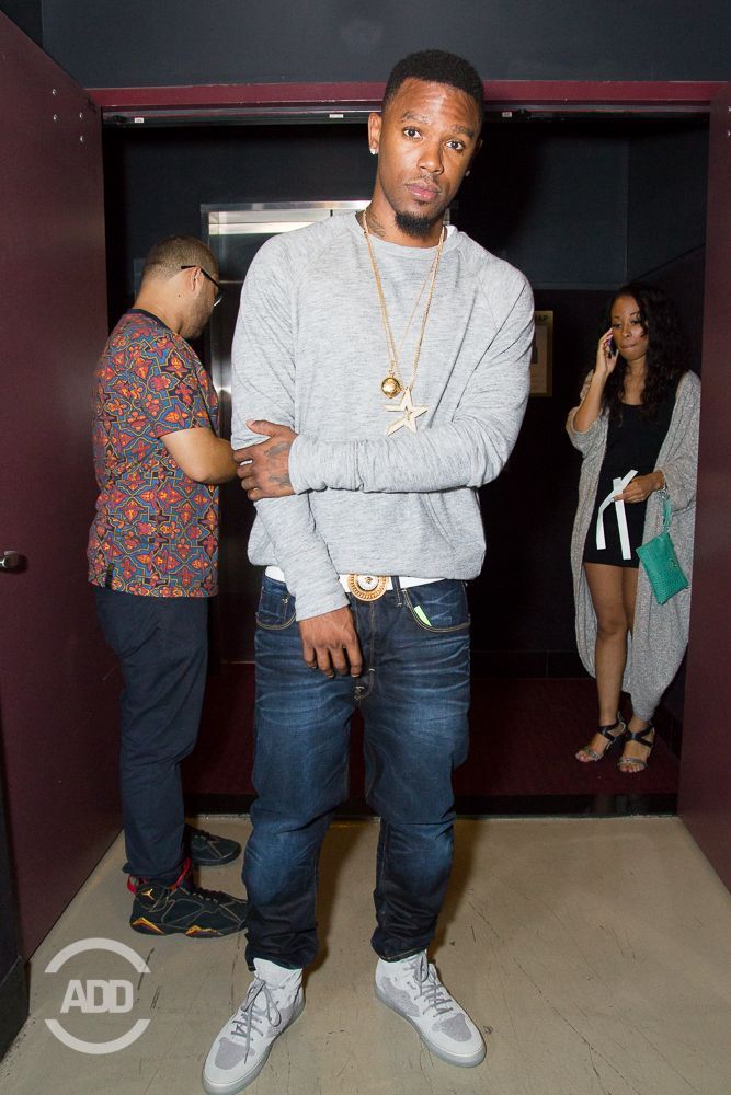 Daniel “Booby” Gibson shows off his style at All Def Comedy Live.