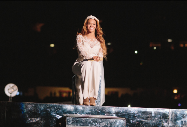 Beyonce shows off her angelic side