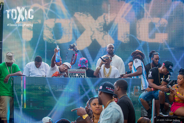 Soulja Boy Gets The Crowd Poppin’.