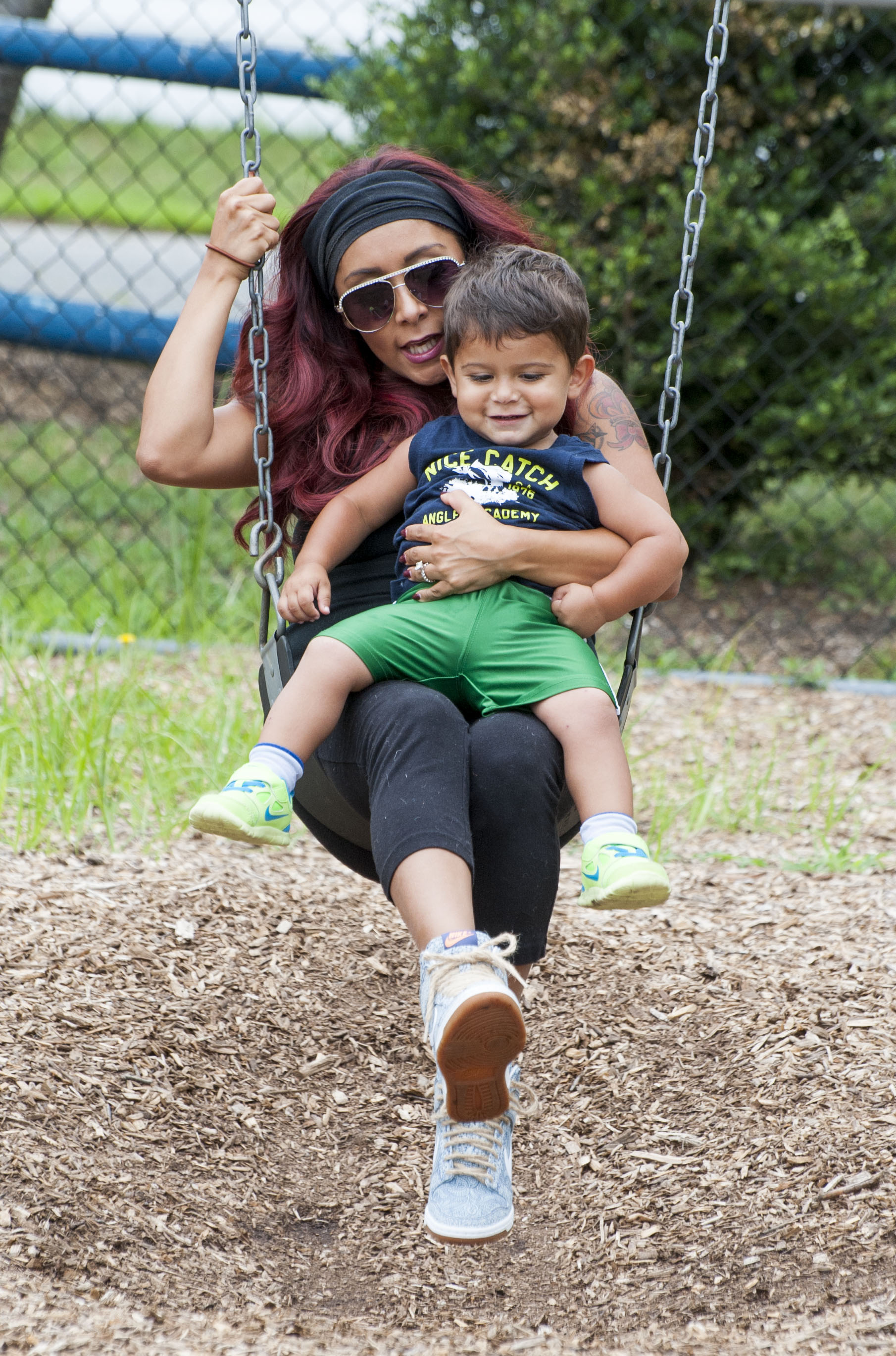 Snooki Shares Hilarious Pregnancy Photo - 0zwnga2