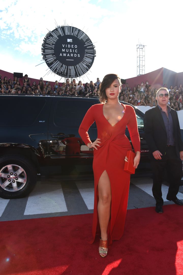 Demi Lovato attends the 2014 MTV Video Music Awards