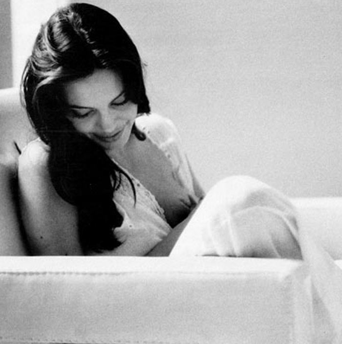 Angelina Jolie is no stranger to natural nursing.