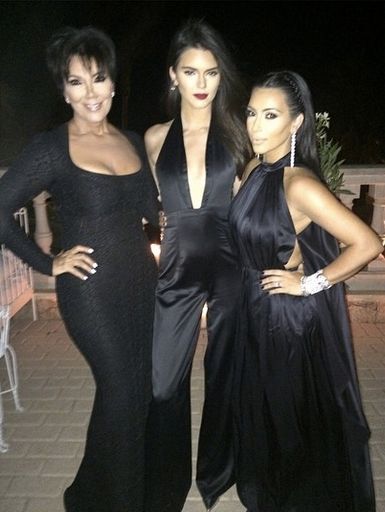 The Kardashian ladies dressed to impress!