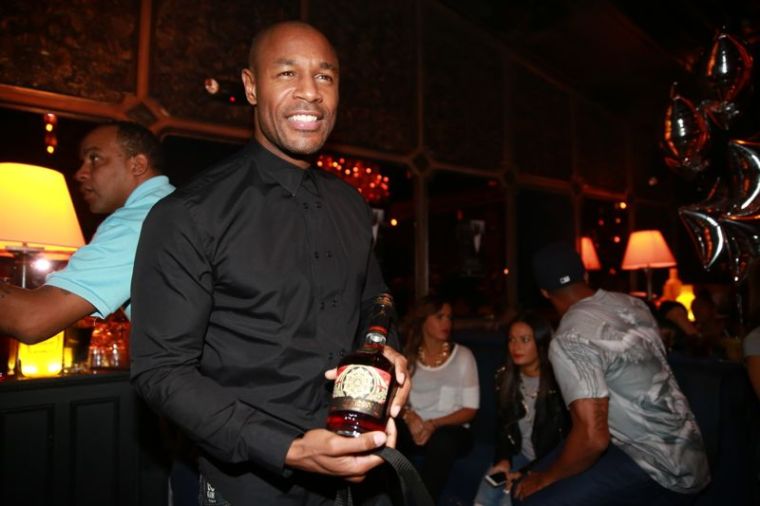 On Friday night in NYC, Hennessy V.S. presented a listening lounge with Tank to celebrate the release of his new album “STRONGER.” Tank arrived to a packed house of guests enjoying Hennessy specialty cocktails and passed hors d’oeuvres at the Griffin.