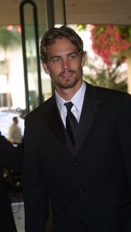 Paul suits up for the Hollywood Film Festival in 2001.