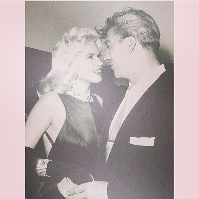 Mariska posted an old black & white pic of her parents Jayne Mansfield and Mickey Hargitay.