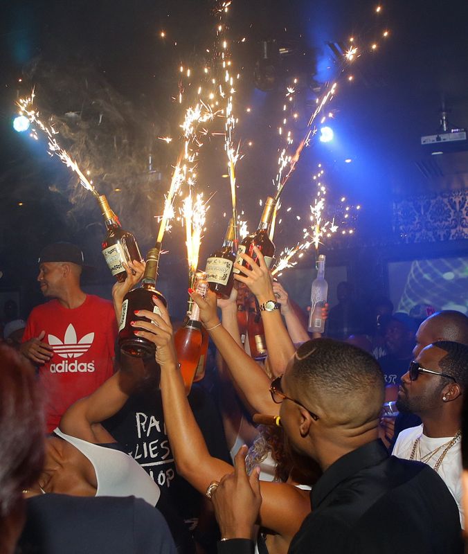 Nas turns up for his birthday at Compound in Atlanta.