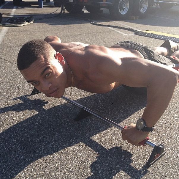 Robert Ri’chard gets in shape on set.