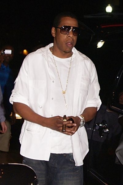 21 Pictures Of Jay Z Smoking Cigars (PHOTOS) | Global Grind