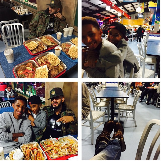 The family celebrated at a seafood joint.