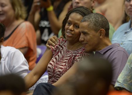 38 Pictures Of Barack and Michelle Obama Showing Each Other Love