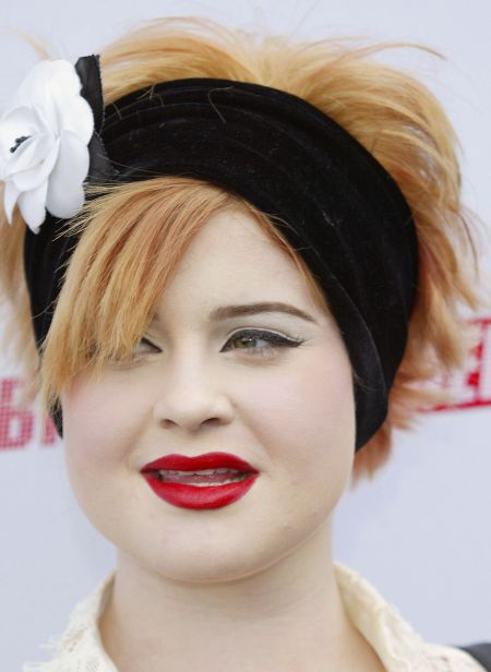 Kelly experimented with a burnt orange color back in the day.
