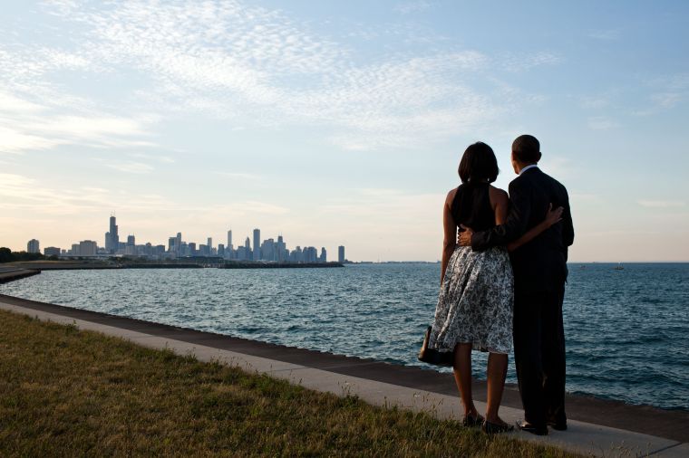 38 Pictures Of Barack and Michelle Obama Showing Each Other Love