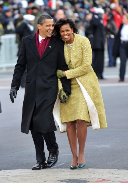 38 Pictures Of Barack and Michelle Obama Showing Each Other Love