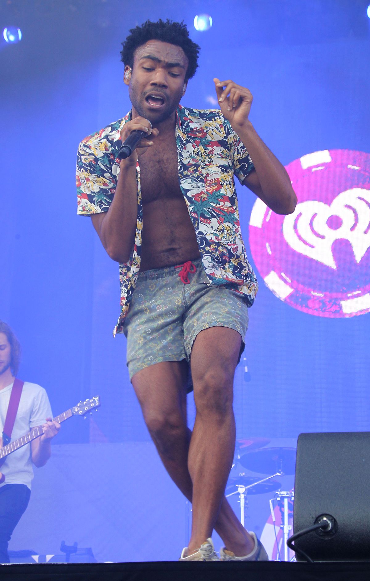 17 Pictures Of Childish Gambino’s Chest (PHOTOS) - 93.9 WKYS