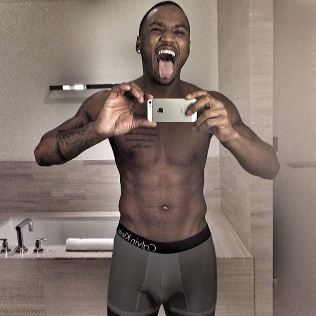 Trey Songz proving celebrities do thirst traps too.