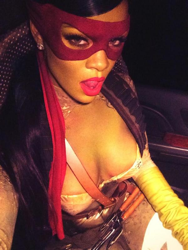 Rihanna is a sexy Ninja Turtle.