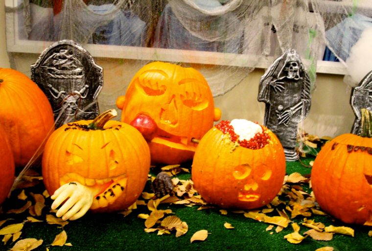 One pumpkin wasn’t enough for the first family of hip-pop, so they decked out a few more.