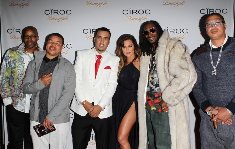 Khloe, French, Snoop Dogg, and more pose it up on the carpet.