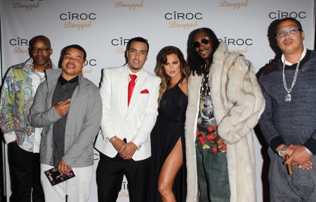 Khloe, French, Snoop Dogg, and more pose it up on the carpet.
