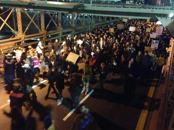 The Brooklyn Bridge gets shut down by protestors.