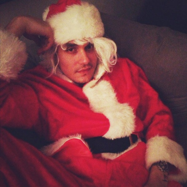 Katy Perry dressed her ex-man John Mayer as a super sexy Santa.
