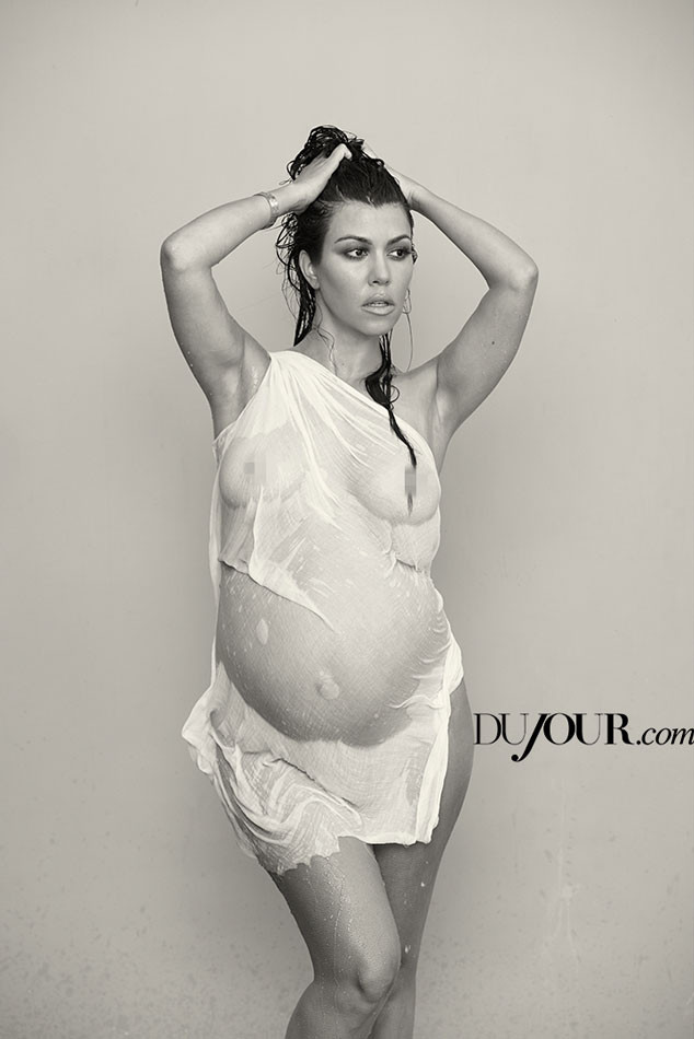 Kourtney Kardashian’s pregnancy shoot for DeJour magazine was stunning.