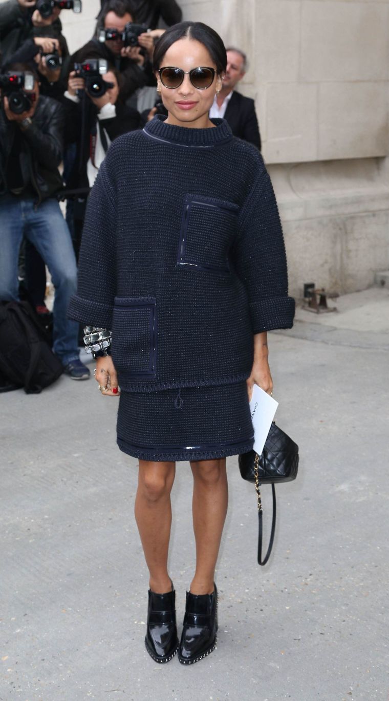 Zoe looks cozy and fashion forward in NYC.