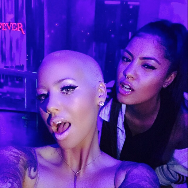 Amber Rose Shares Photos Of Her Flawless Backside In Miami And More 939 Wkys