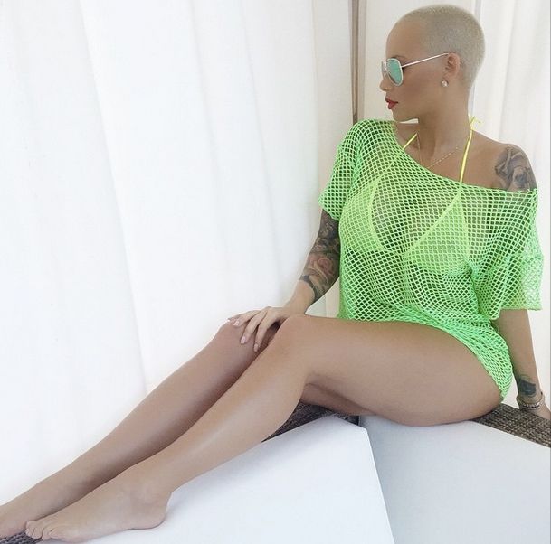 Amber Rose gives us some leg action.