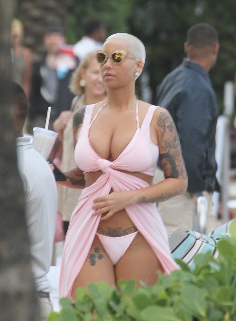 Amber Rose shows off her flawless bikini body.