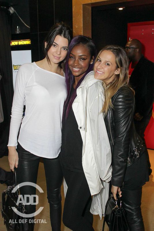 Kendall Jenner and Justine Skye flick it up at All Def Comedy Live.