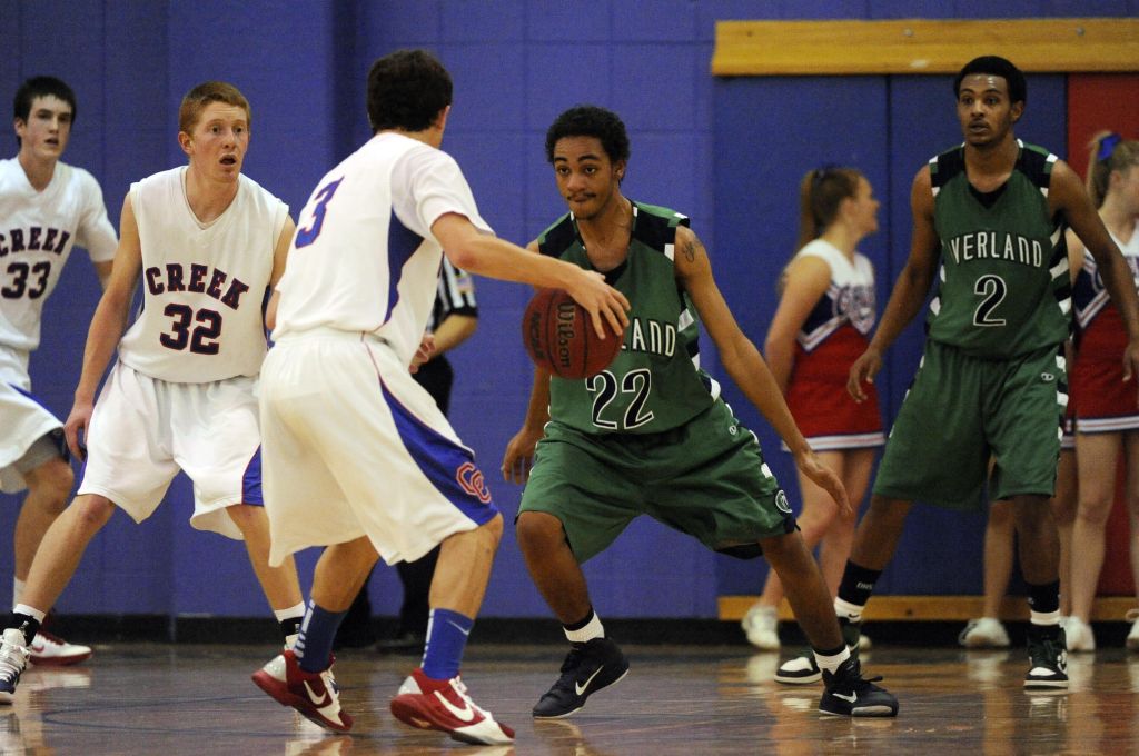 High school basketball players at 2010 Overland vs. Cherry Creek game