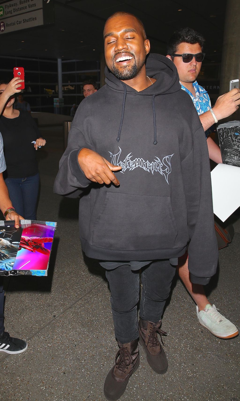 Kanye West Seen Arriving in LAX after Paris Fashion Week 2015