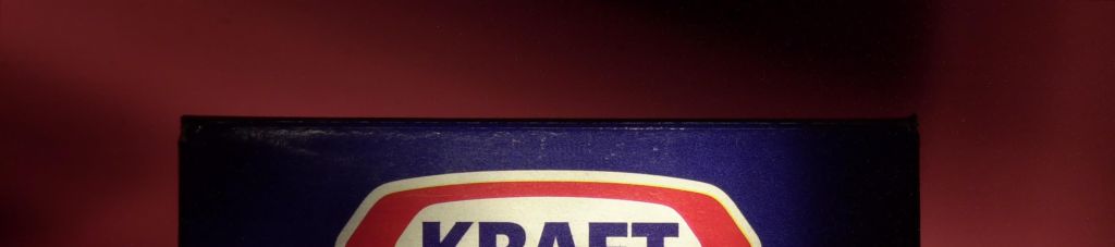 Kraft Foods Raises $8.48 Billion in Year''s Biggest IPO