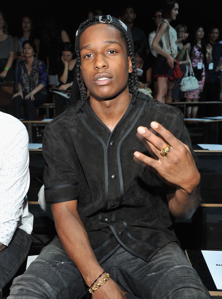 Just chillin' in the front row.